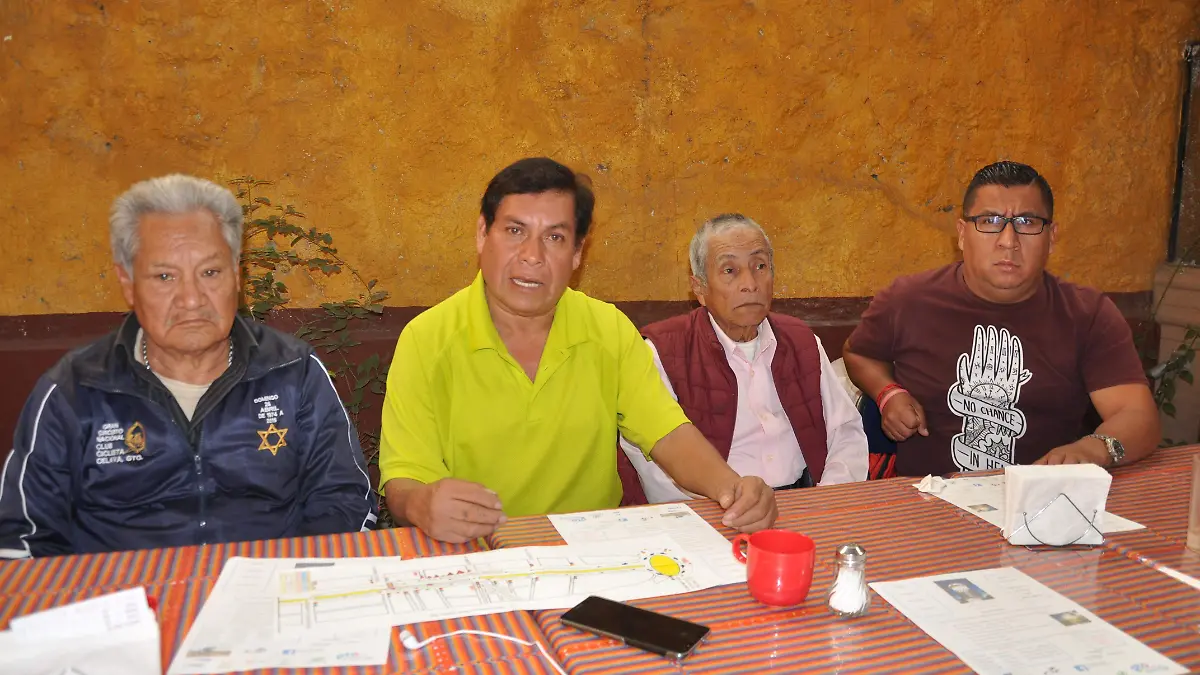 Los organzadores...