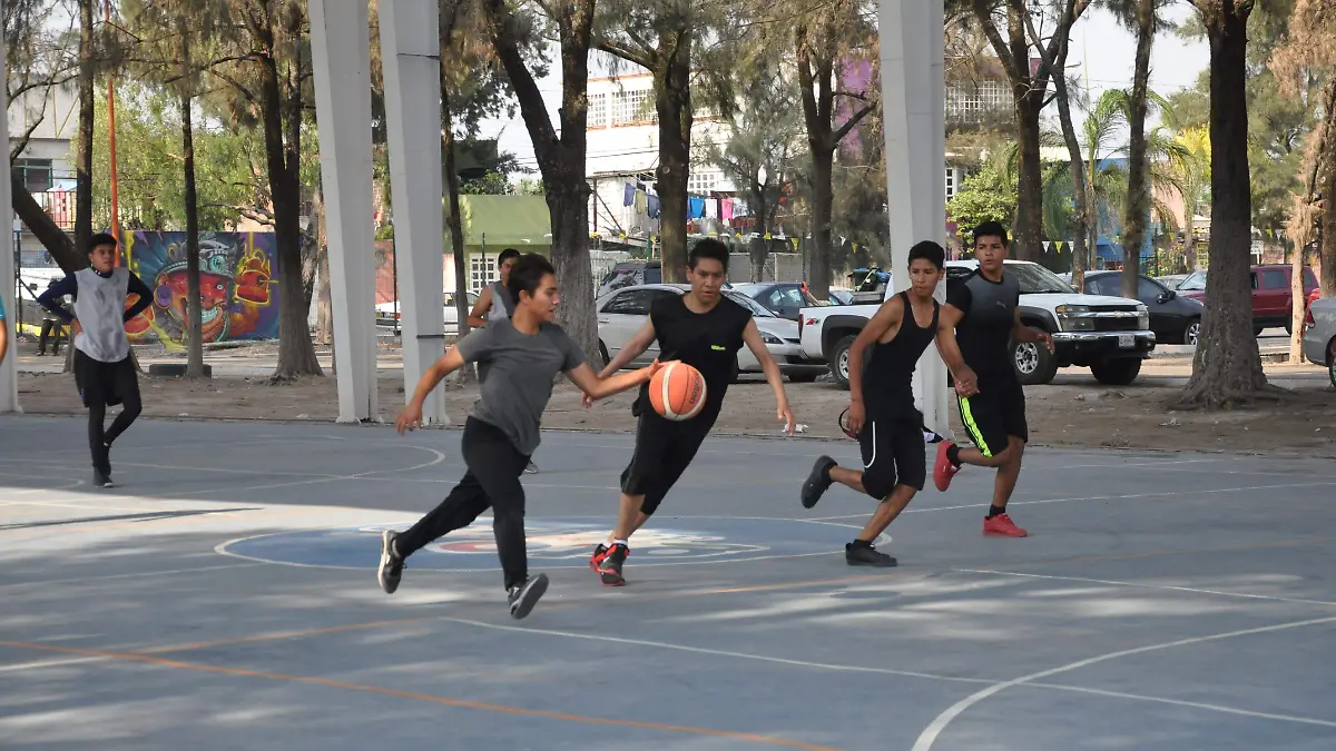 Basquetbol...
