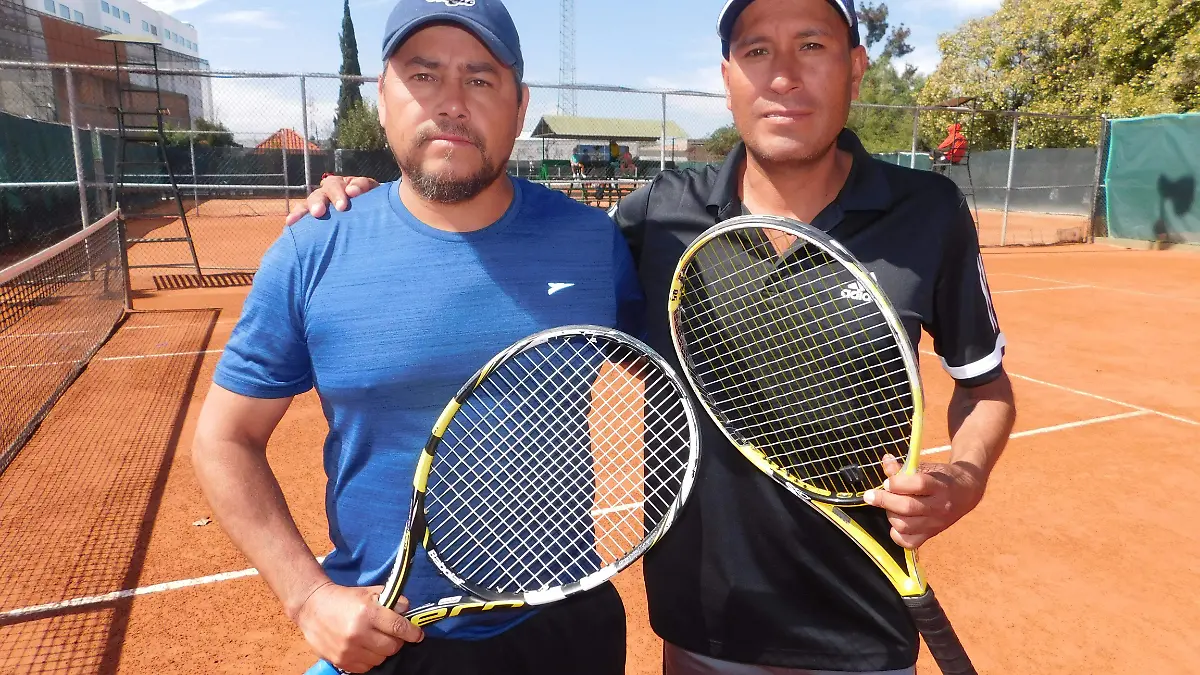 Los entrenadores del deporte blanco del Club Quetzalli