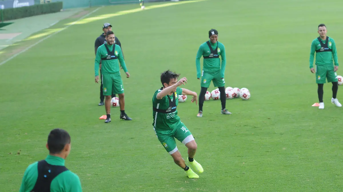 GGARCIA LEON ENTRENAMIENTO (13)
