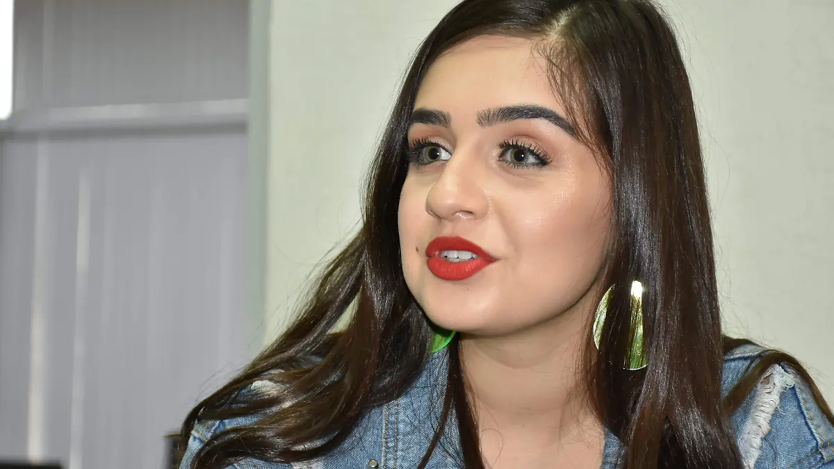 Samantha Elizondo (2)