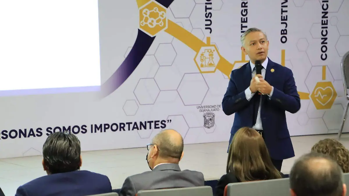 atraccion_talentos_academicos_ug