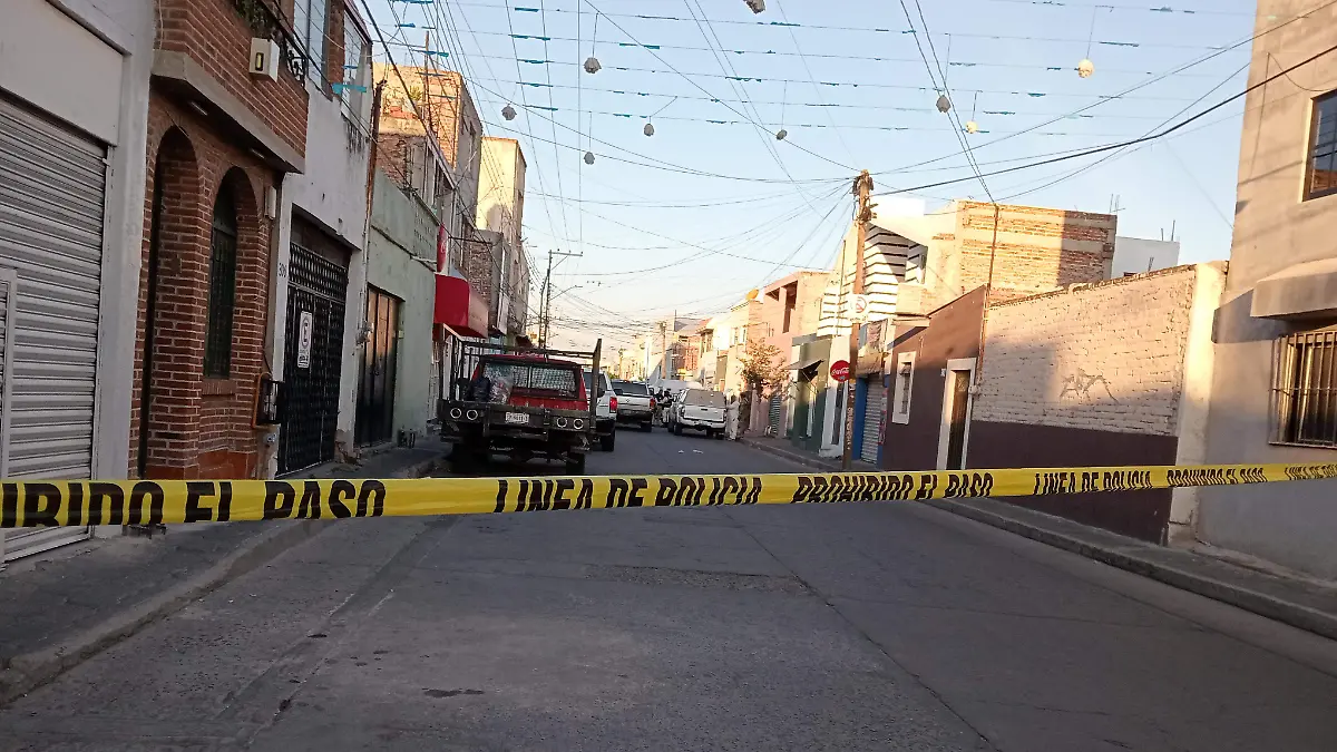 Hombre y mujer muertos en San Miguel, Celaya