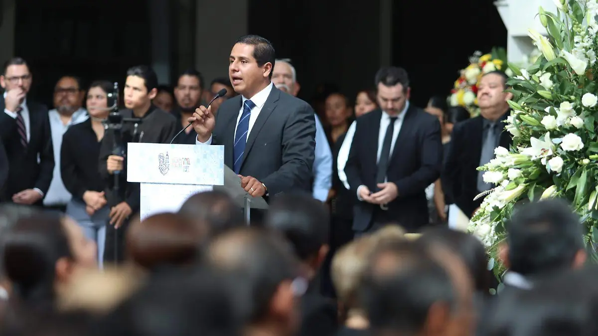 homenaje a Juan Rendón López