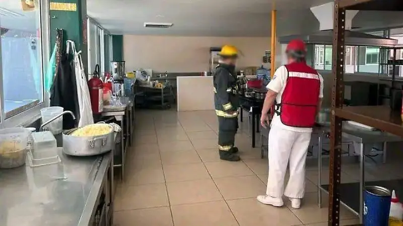 BOMBEROS.