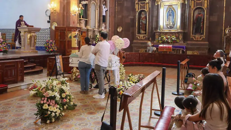 Despiden a Alana