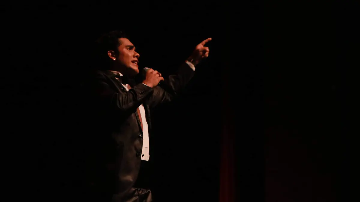 Tributo al Divo de Juárez