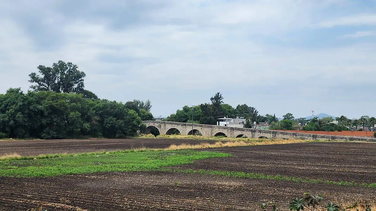 PUENTE