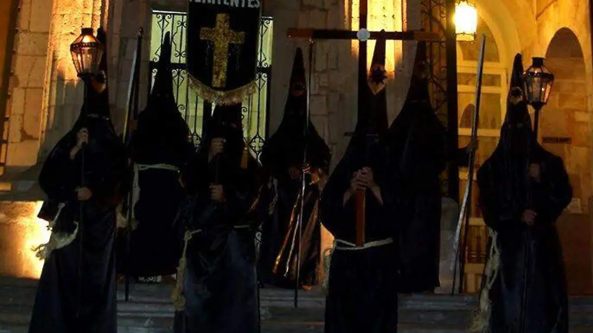procesion del silencio (2)