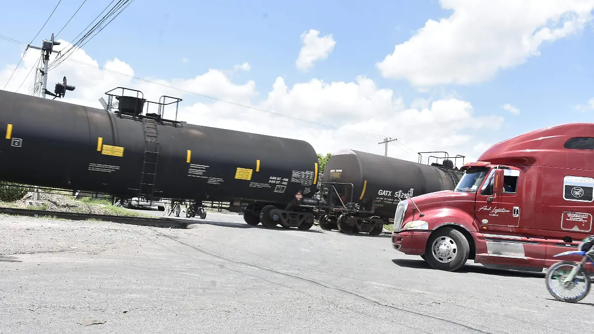 tren y trailers (1)