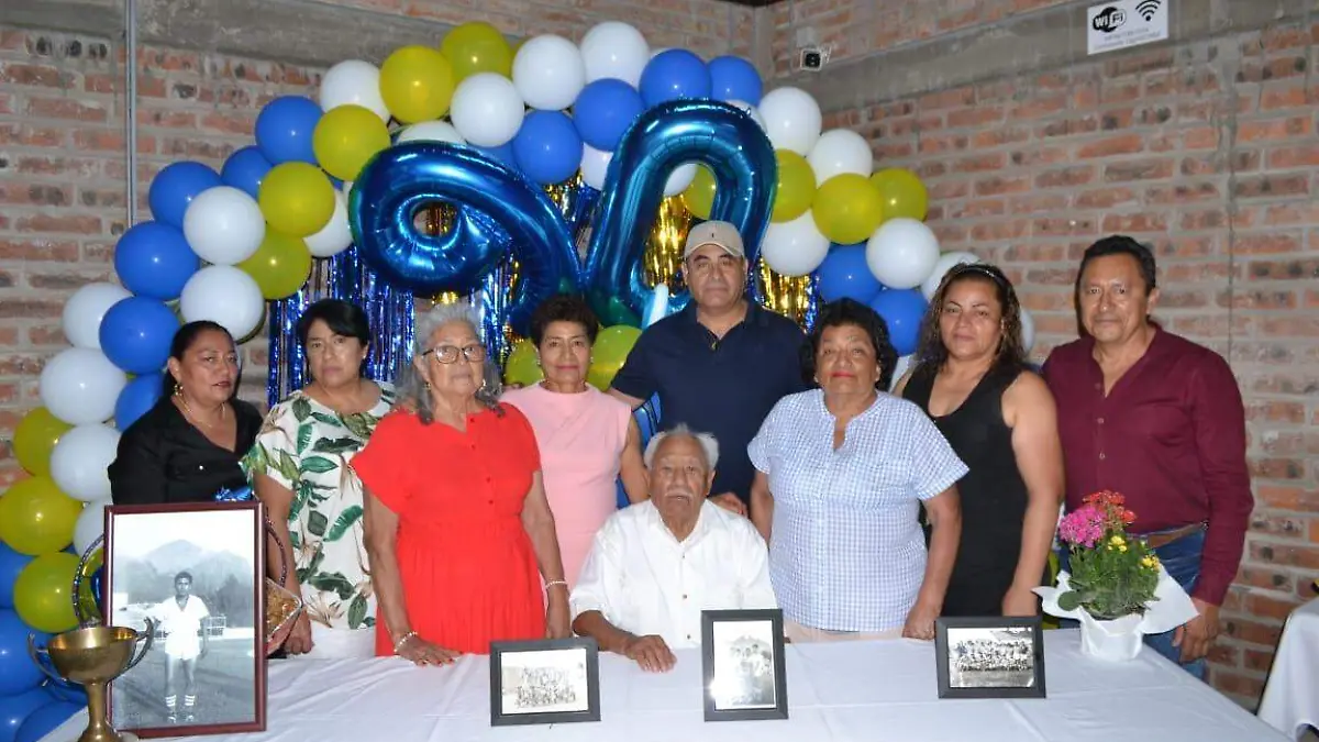 Lo felicitaron...