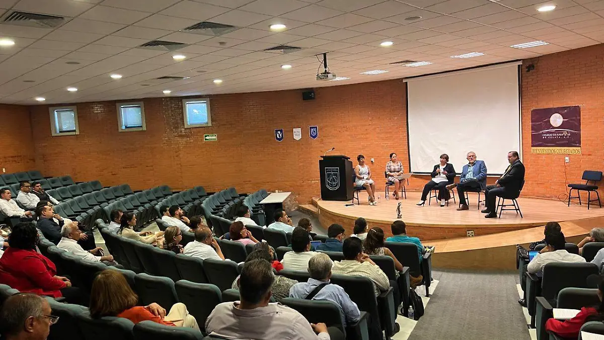 Anuncian-abogados