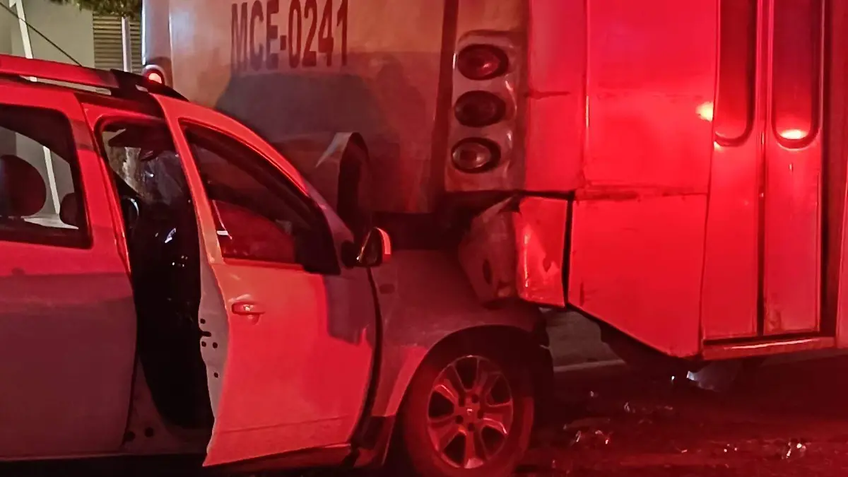 ChoquebulevarLópezMateosCelaya3