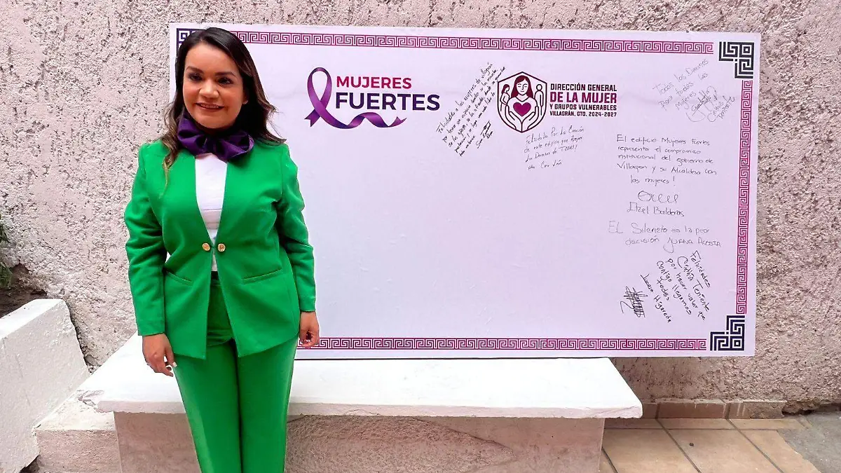 La presidenta municipal, Cinthia Teniente