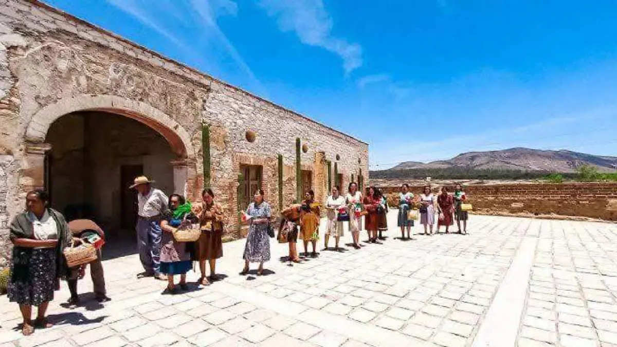 Vecinos de Mineral de Pozos participaron como extras en la serie de Netflix Las Muertas