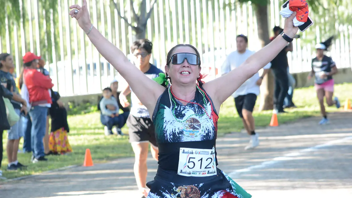 Solecito cruza la meta en Pacorredores