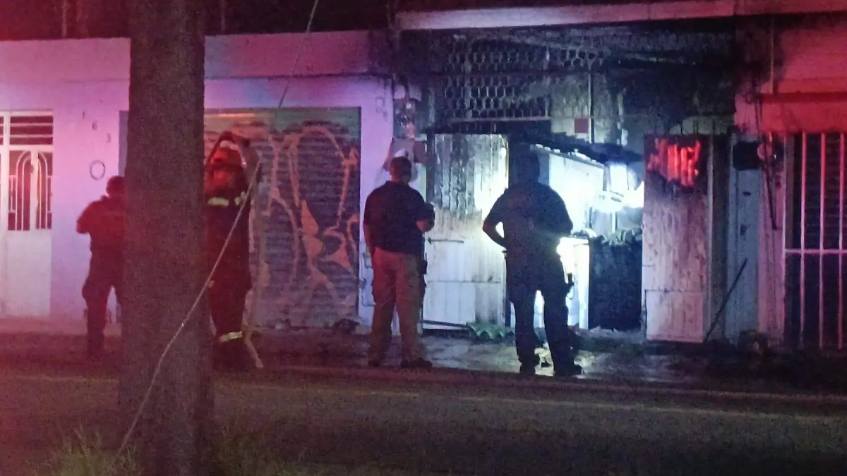 Se incendia tortillería en col. Girasoles, Celaya