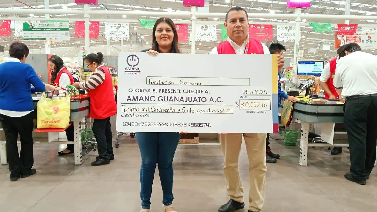 Entregan donación a AMANC Guanajuato