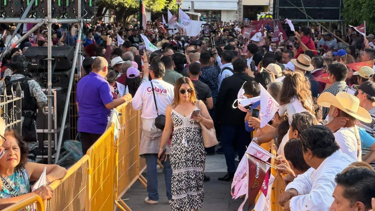 Ante más de 5mil personas se dio el informe anual