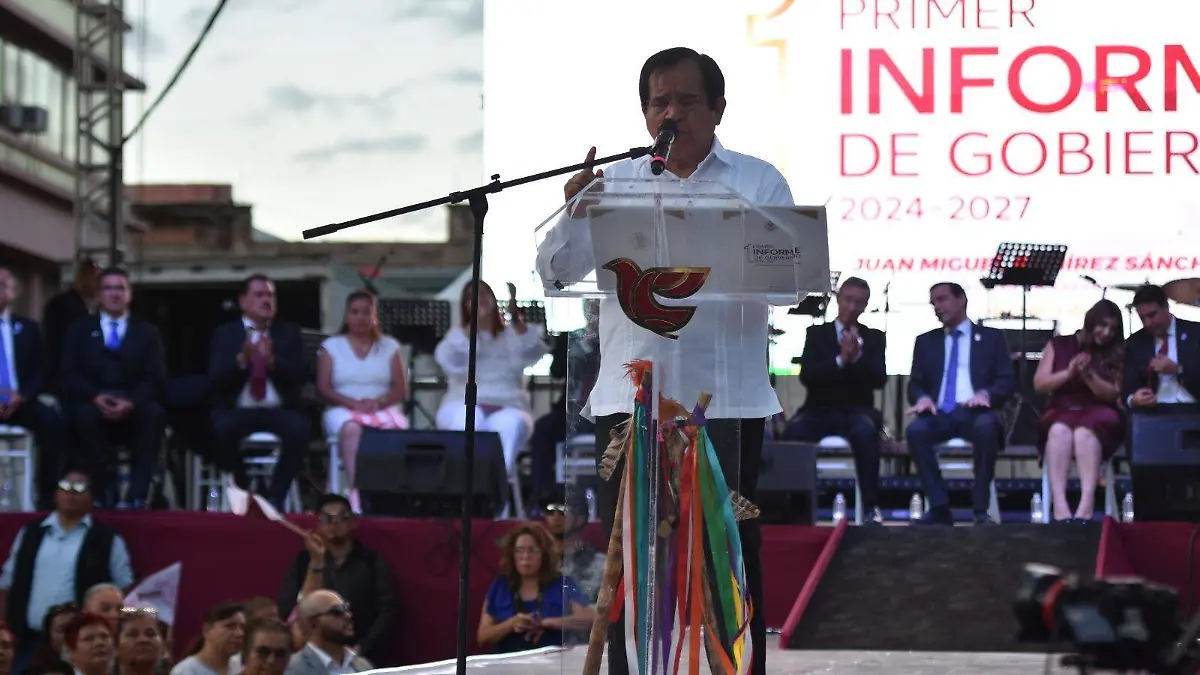 Tras su primer año, el alcalde Juan Miguel Ramirez realizo su primer informe anual de gobierno.