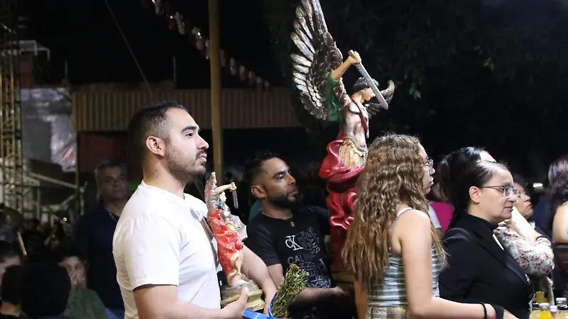 Barrio de San Miguel celebra su fiesta patronal, Celaya2