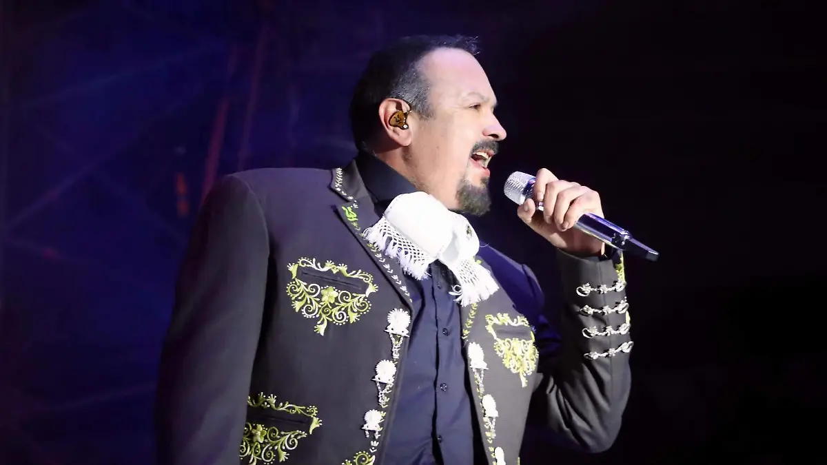 Concierto de Pepe Aguilar en Apaseo el Grande