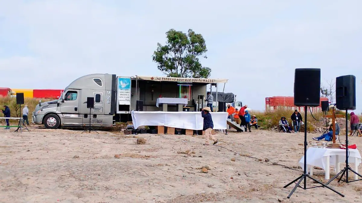 Los maleteros tambien acompañan