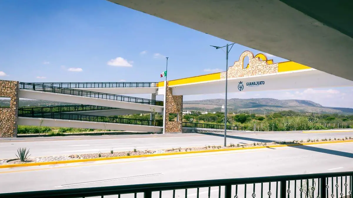 e2c51c04-6a29-4c4b-ab07-177d5a006e29