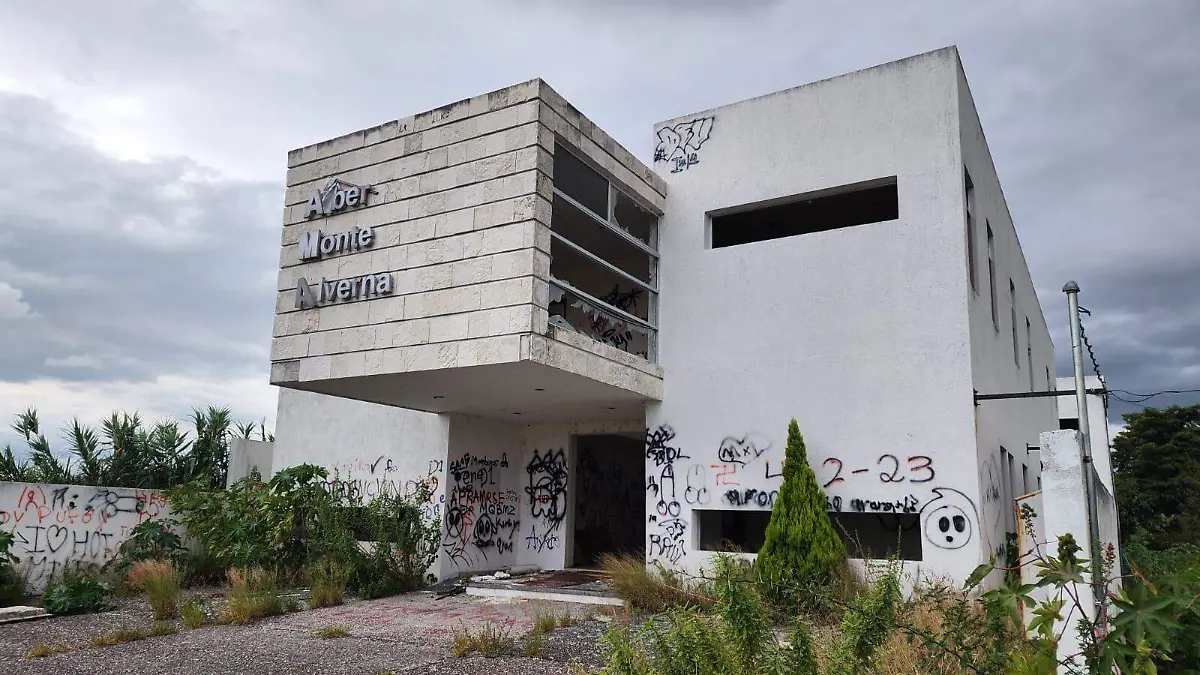 Albergue Monte Alverna en Acámbaro, abandonado y vandalizado (6)