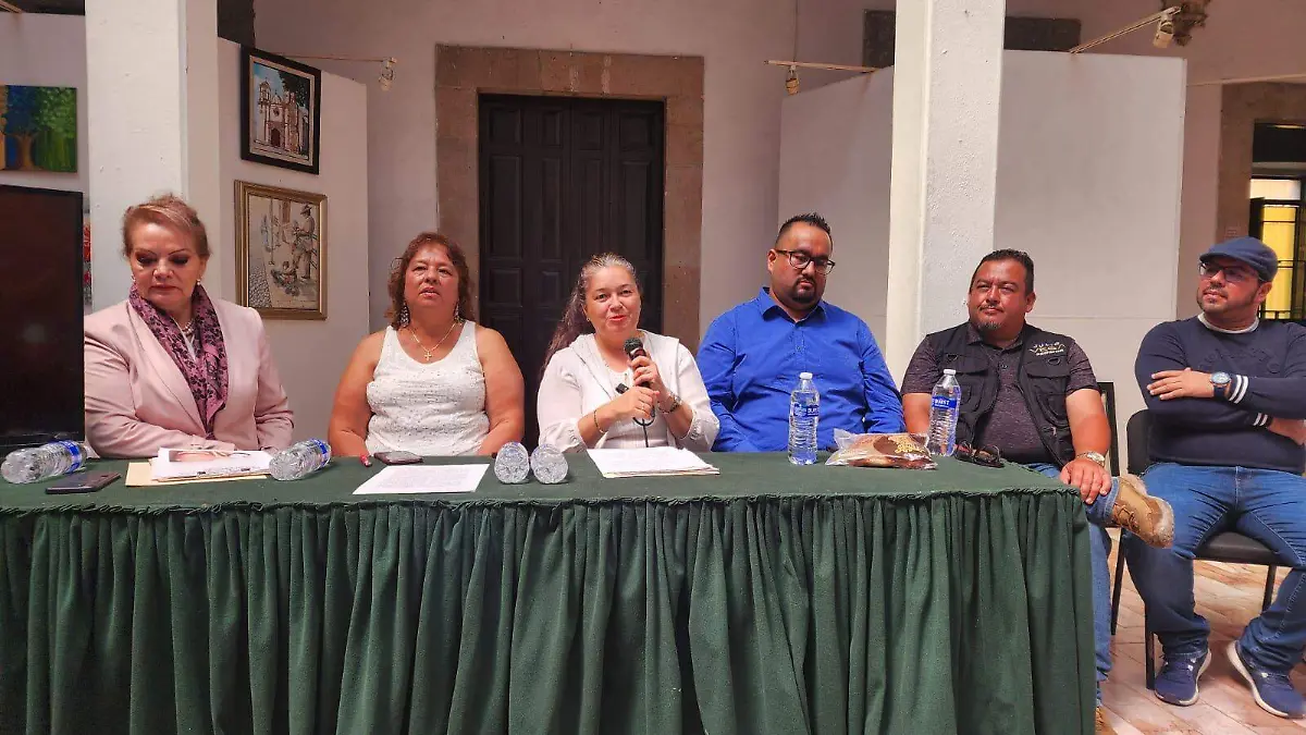 Se busca crear un logotipo con sello 