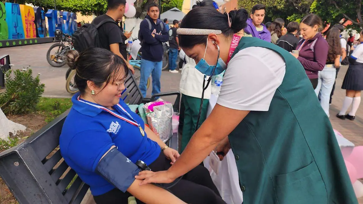 Realizan carrera pedestre