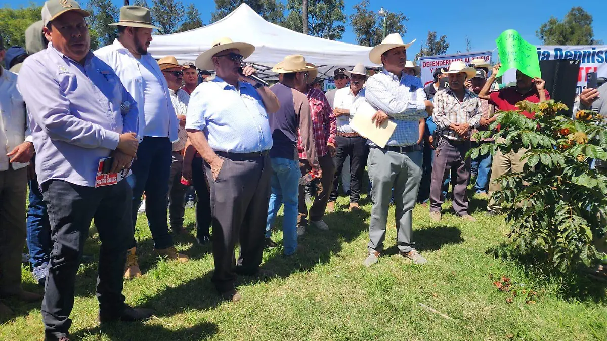 Campesinos del sureste se levantan contra el acueducto Solís-León