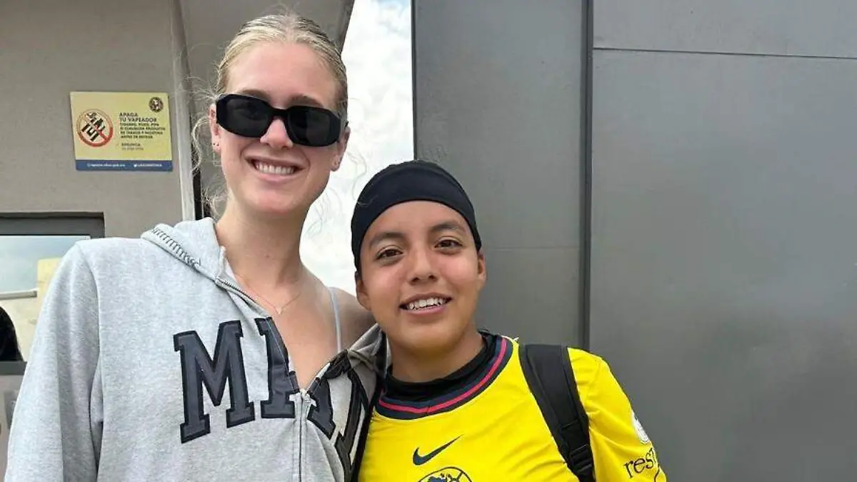 Conoció a jugadoras del equipo de primera división