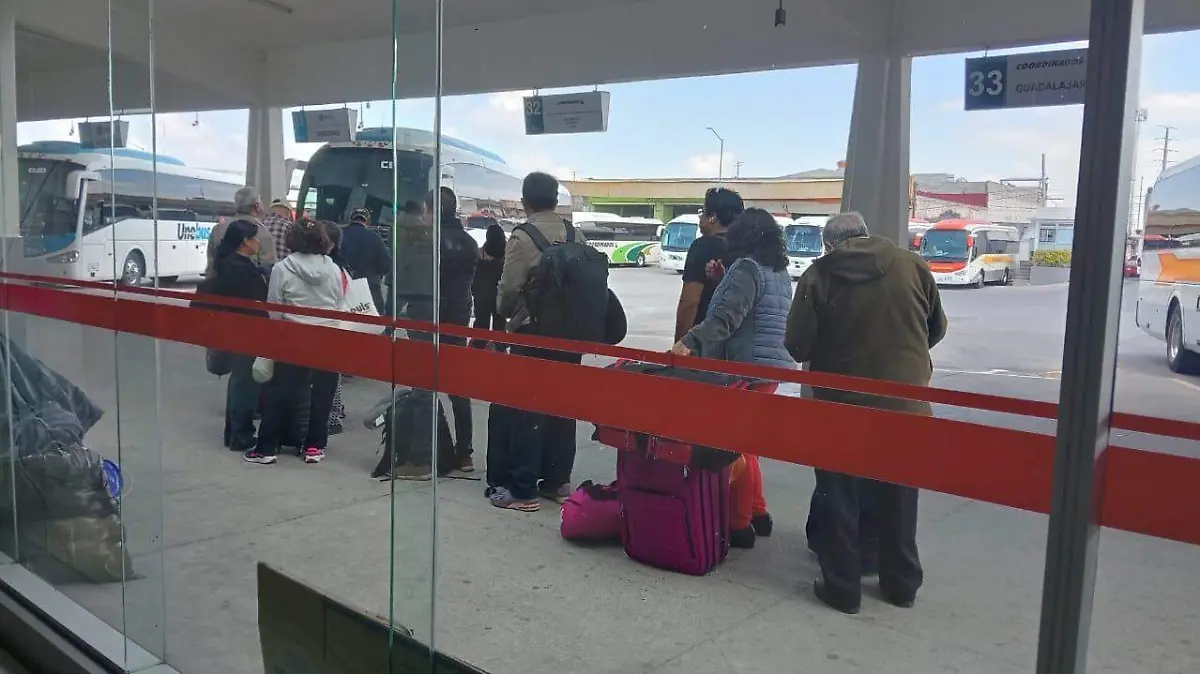 Todavía hay amplios huecos en los andenes a falta de salidas a distintos puntos.