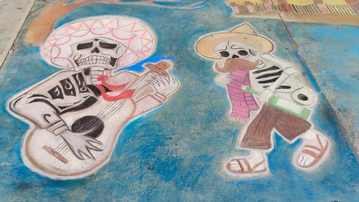 Gran creatividad mostraron los alumnos al realizar dibujos bajo la técnica de madonnari.