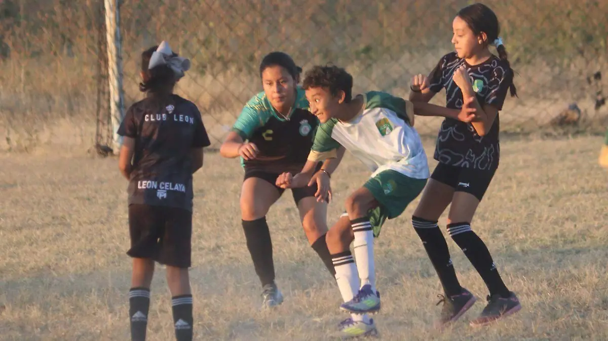 Los equipos de Filial León Celaya en femenil y varonil se enfrentaron en la fecha 7. 
