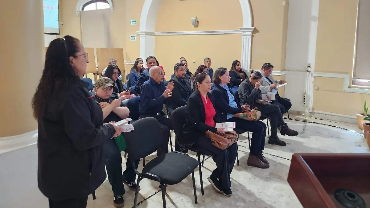 Se invitó a la gente a seguir participando en cada uno de los procesos electorales.