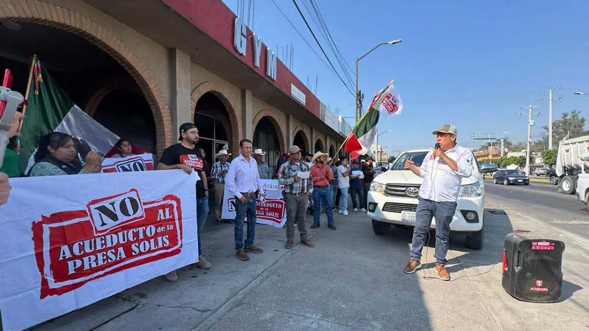Explicaron que el sistema de riego por goteo en esta zona no es efectivo por los tipos de cultivo.