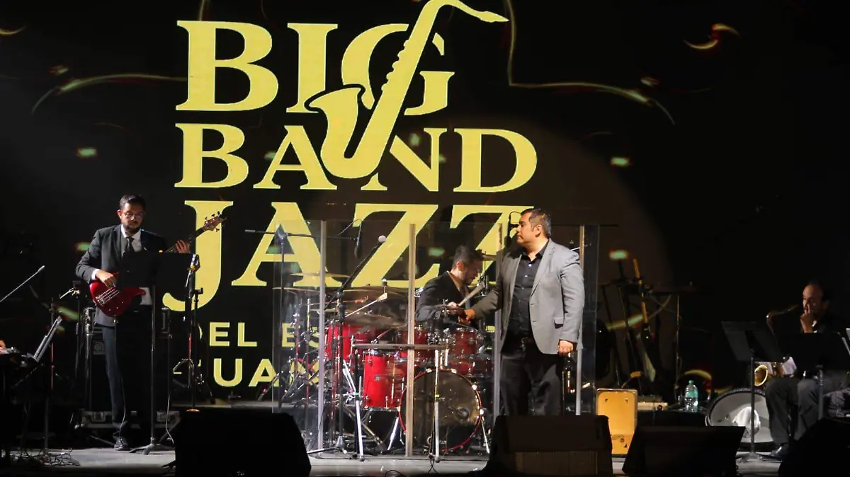 La Big Bang Jazz fue uno de los grupos que se presentó en la inauguración