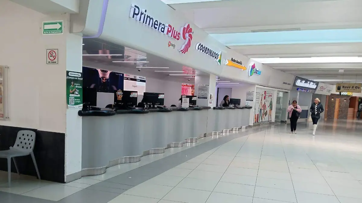 Las taquilleras comentaron que no se suspendió ninguna corrida, porque los operadores ya habían revisado rutas alternas