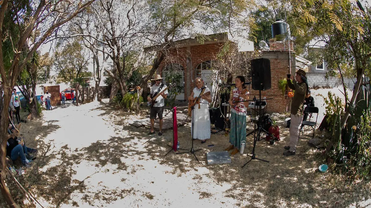 Participantes de todas las edades, incluso personas con discapacidad motriz, completaron el recorrido en un ambiente seguro y comunitario.