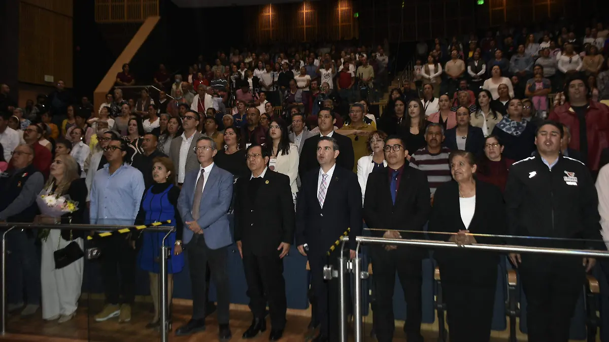 Con un lleno total del Teatro de la Ciudad, y ante Juan Miguel Ramírez Sánchez