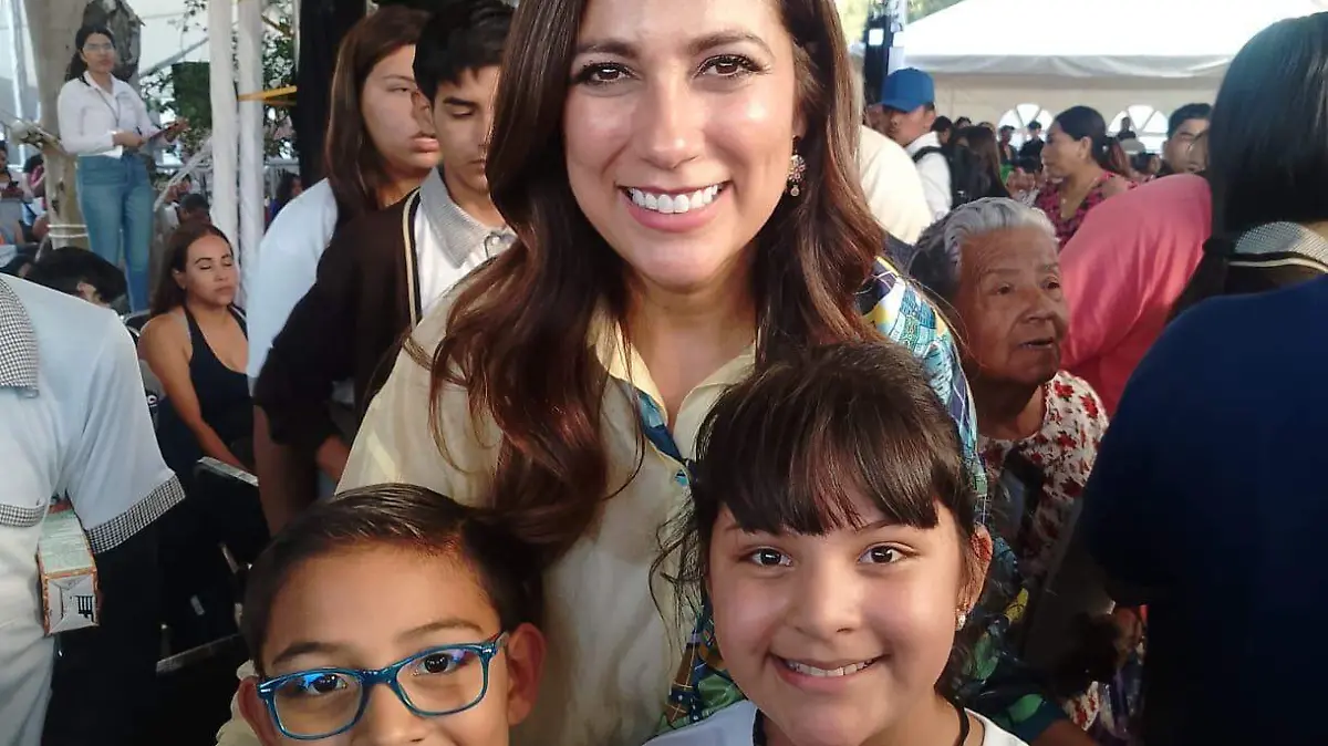 Sofía Vianey rumbo a Olimpiada de Ciencias VNSJ en China 5