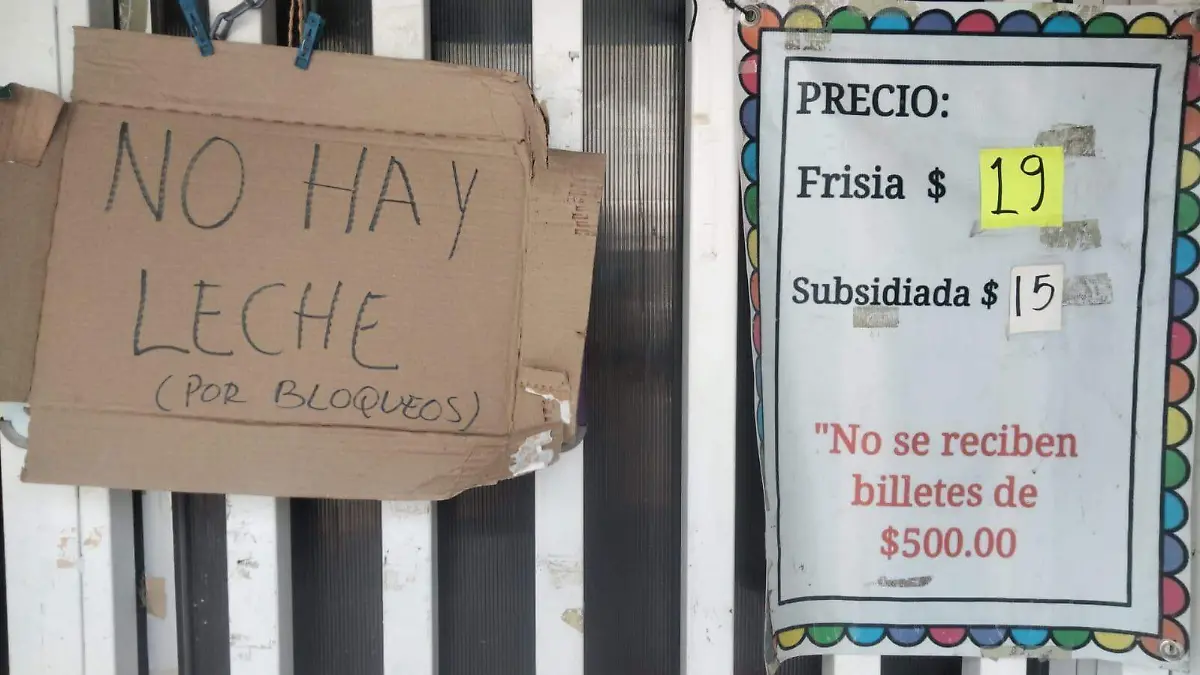 “No hay leche, por bloqueos”, fue uno de los anuncios de los 24 puntos de distribución en Celaya Liconsa, en este caso de la colonia Latinos