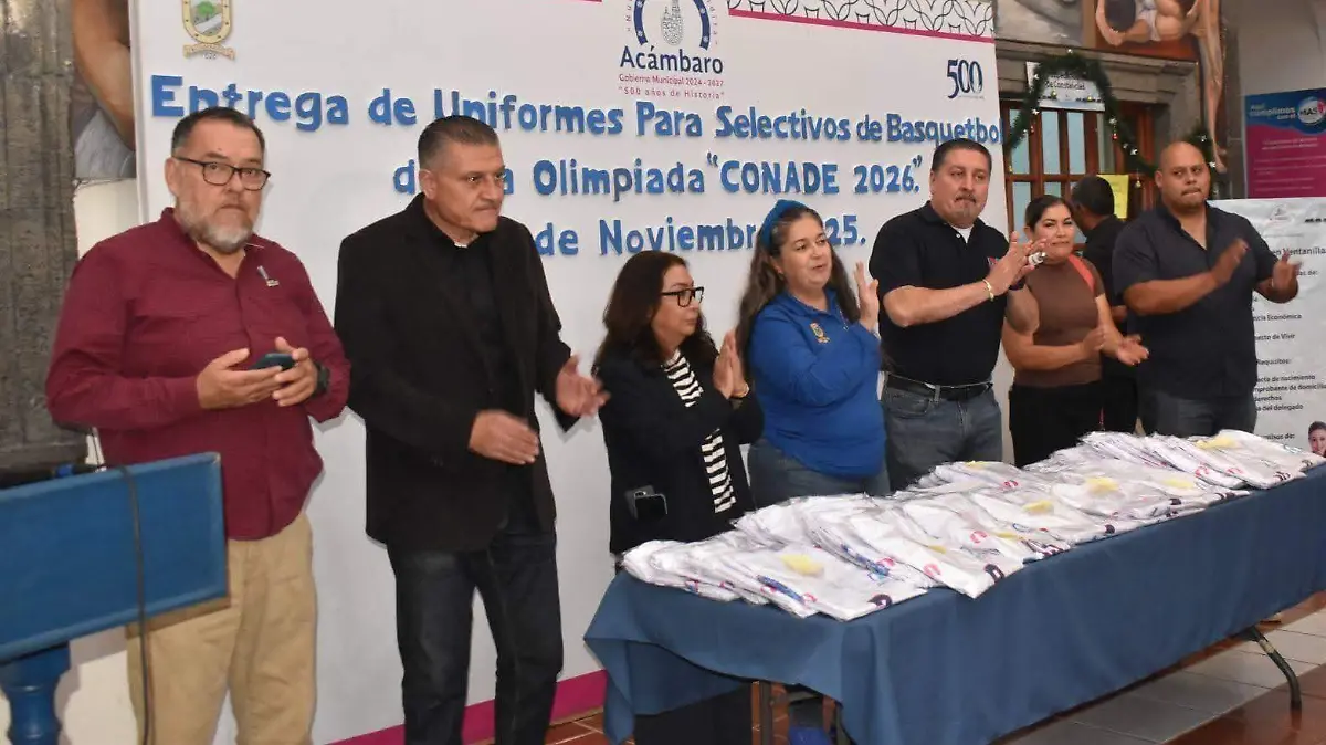 Entregan uniformes en Acámbaro rumbo a la Conade 2026 (3)