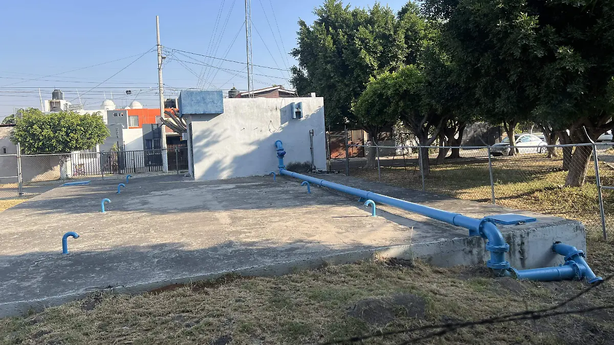 Sin agua en La Capilla, Celaya2