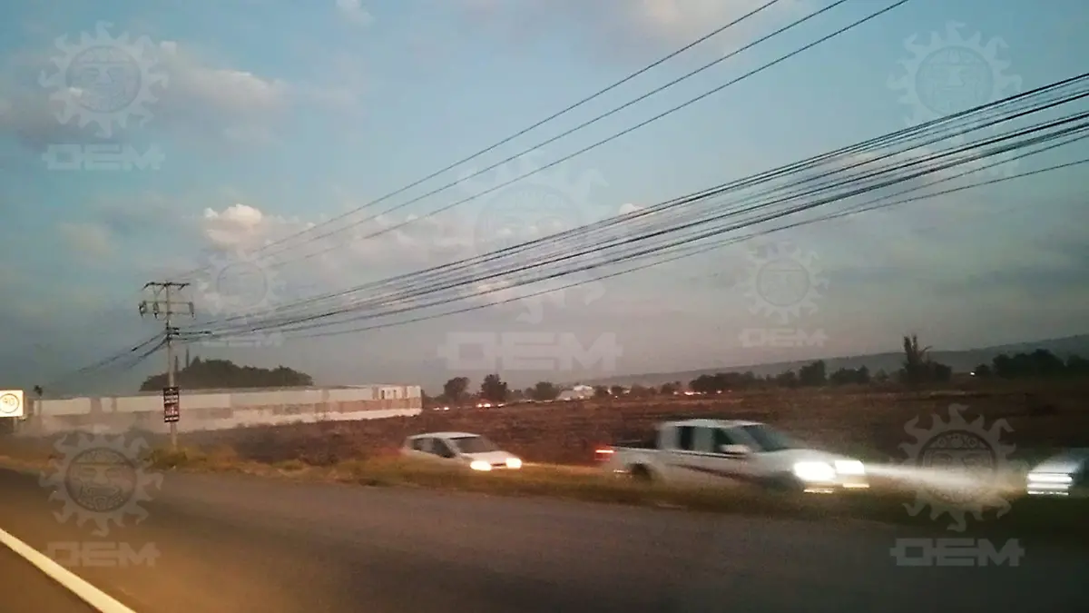 Por caminos de terracería buscaron regresar a Celaya