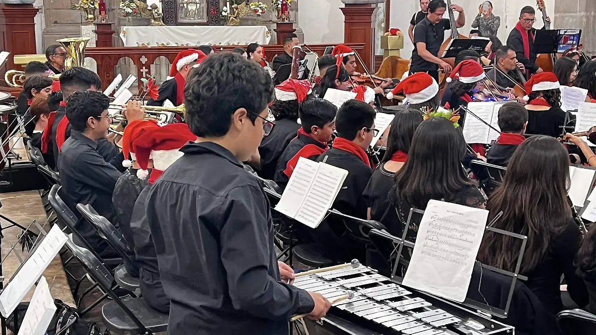 Realizan concierto navideño en el Santuario.