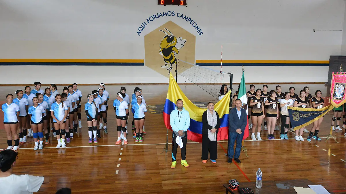 Himnos de México y Colombia