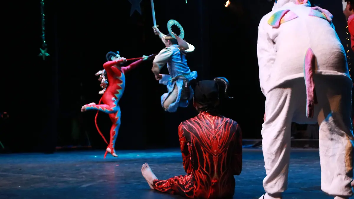 Ballet Folclórico en espectáculo decembrino2